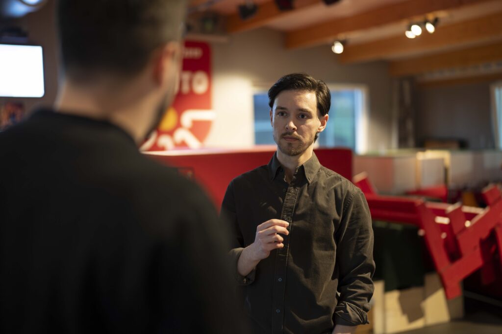 Verenigingsondersteuner in gesprek met vereniging